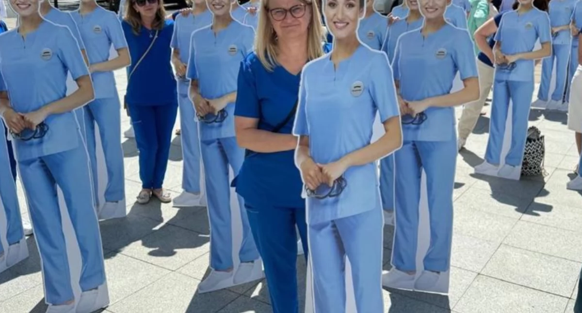 Sponsorowane, OZZPiP należy dążyć dwukrotnego zwiększenia liczby pielęgniarek - zdjęcie, fotografia
