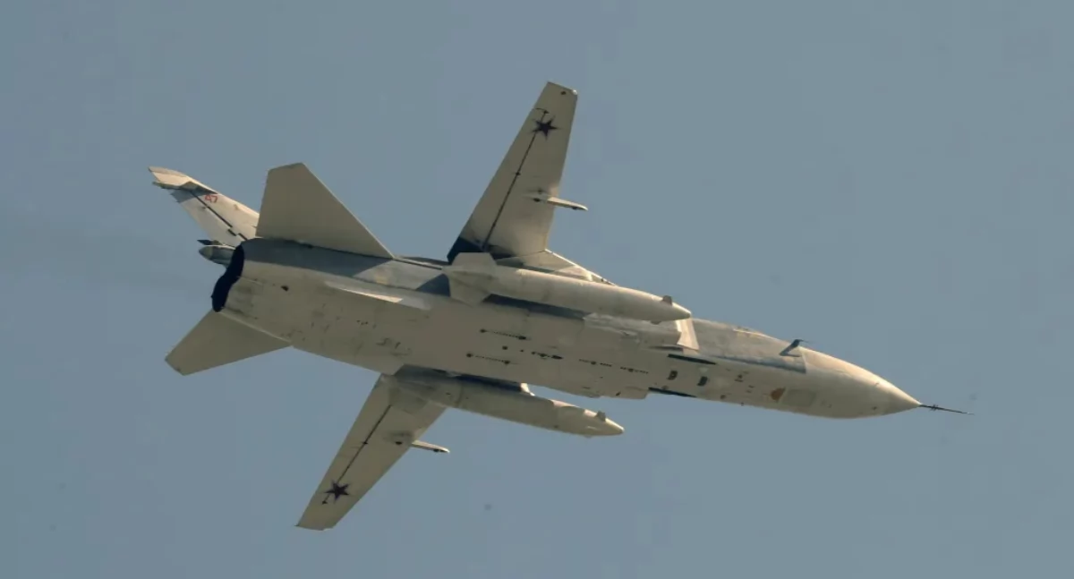 Rosyjski bombowiec Su-24 (zdjęcie ilustracyjne). Fot. PAP/EPA/YURI KOCHETKOV