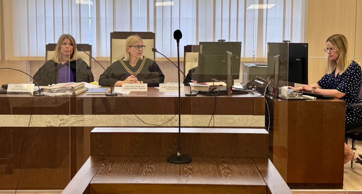 Ogłoszenie wyroku w sprawie Dariusza C. przed Sądem Okręgowym w Elblągu. Sąd uznał oskarżonego za winnego, łagodząc jednocześnie wcześniej orzeczoną karę (fot. EG)