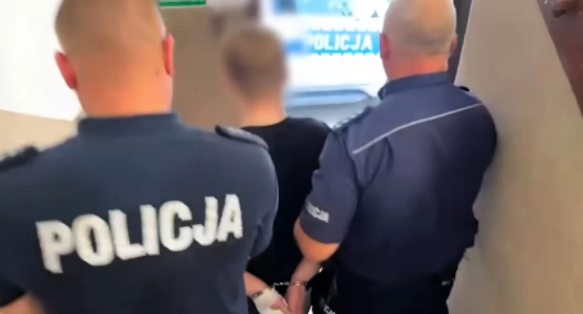 Gracjan R. twierdzi, że działał w obronie własnej (fot. KMP Elbląg)