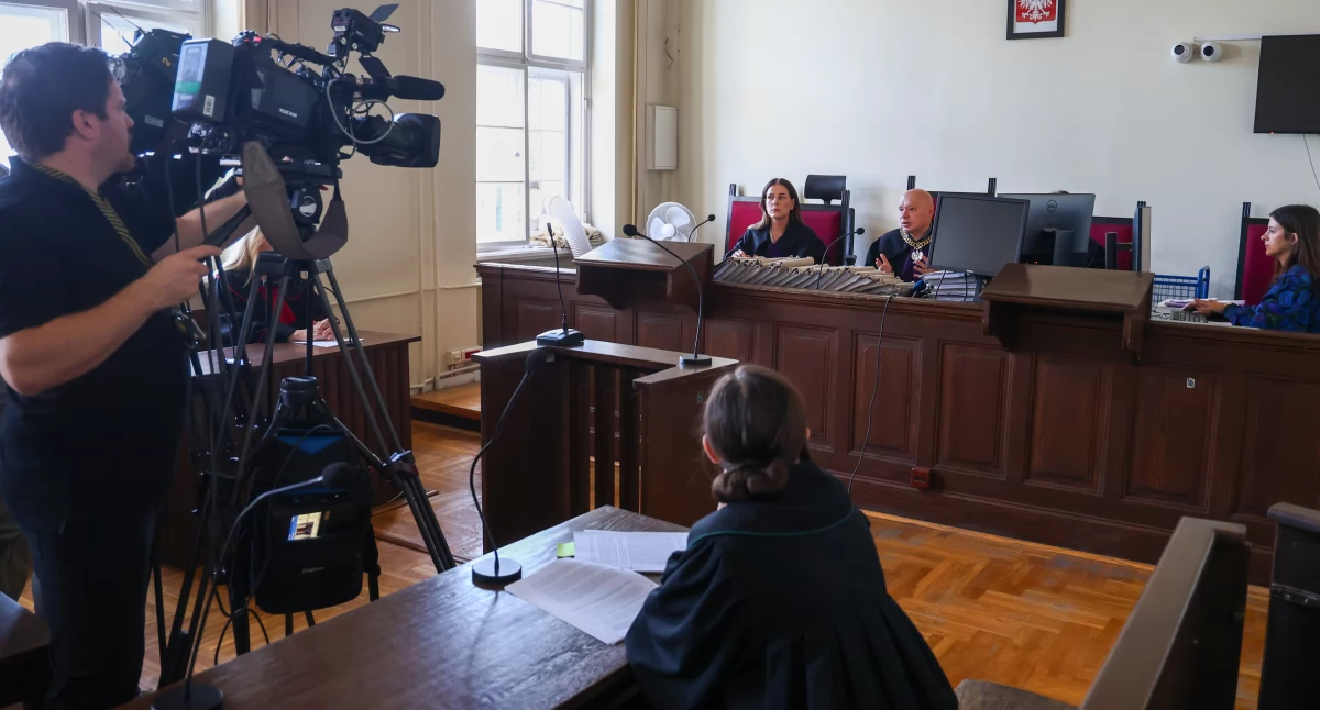 Sędziowie Marek Skawrcow i Magdalena Fortuna na sali rozpraw Sądu Okręgowego w Gdańsku (fot. PAP)