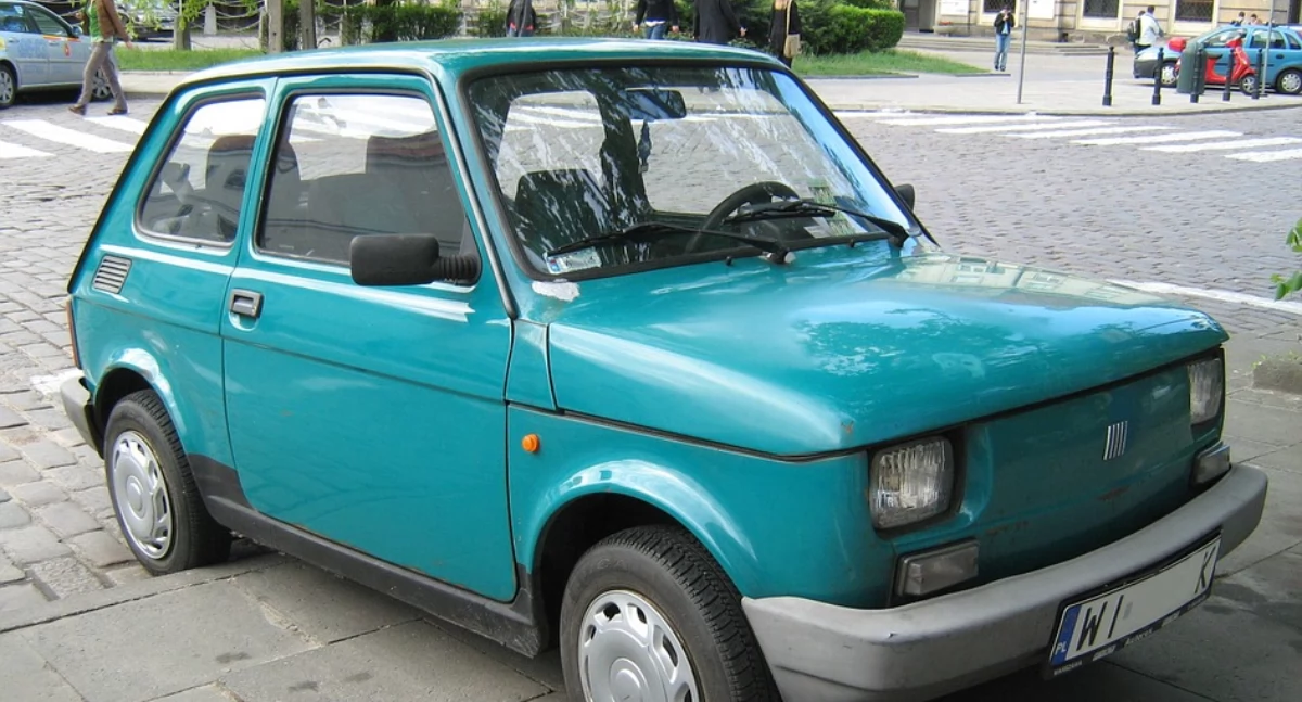 Fiat 126p był symbolem epoki PRL i marzeniem Polaków (fot. pixabay.com)