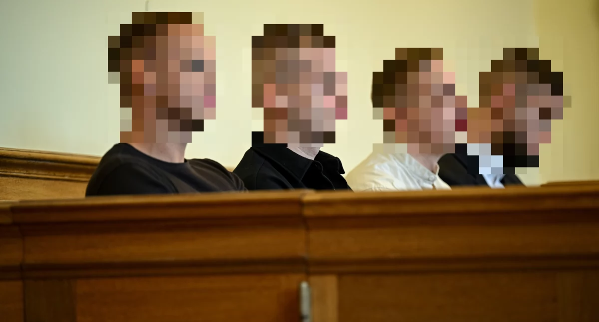  Oskarżeni na sali Sądu Okręgowego w Gdańsku (fot. Adam Warżawa)