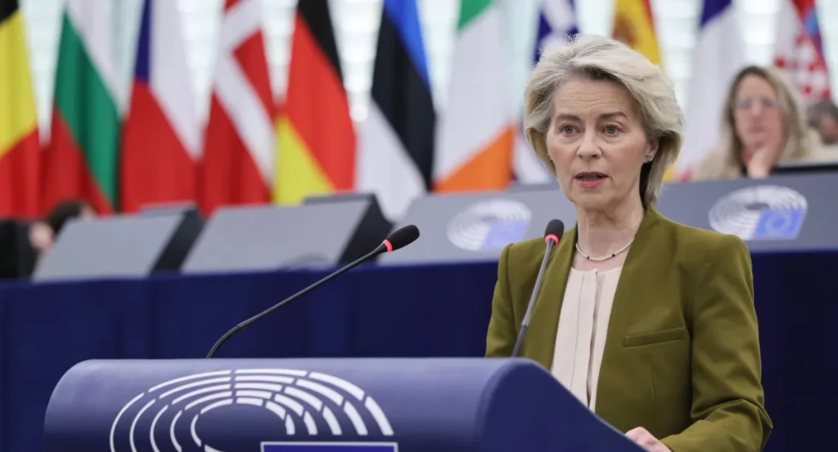 Ursula von der Leyen (fot. PAP/EPA/RONALD WITTEK)