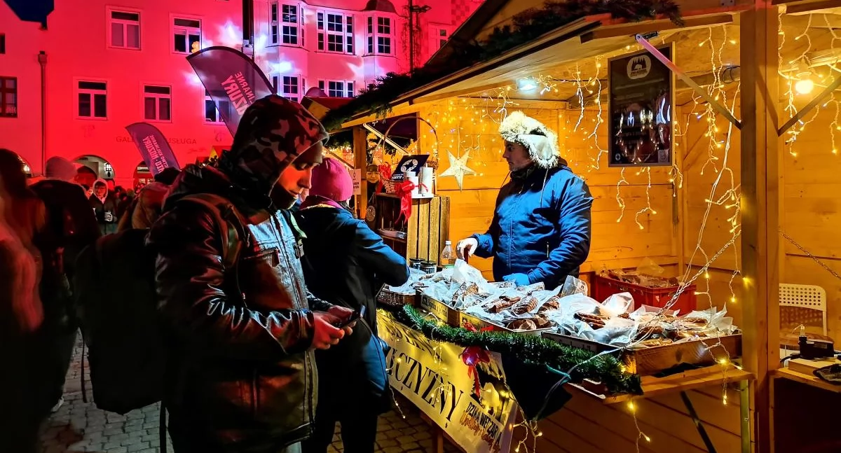 Świąteczny jarmark w Olsztynie (fot. Zbigniew Woźniak)