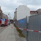 Silny wiatr przewrócił płot na starówce Aleksandra Szymańska
