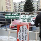 Pikieta "W obronie Wolnych Sądów" Aleksandra Szymańska