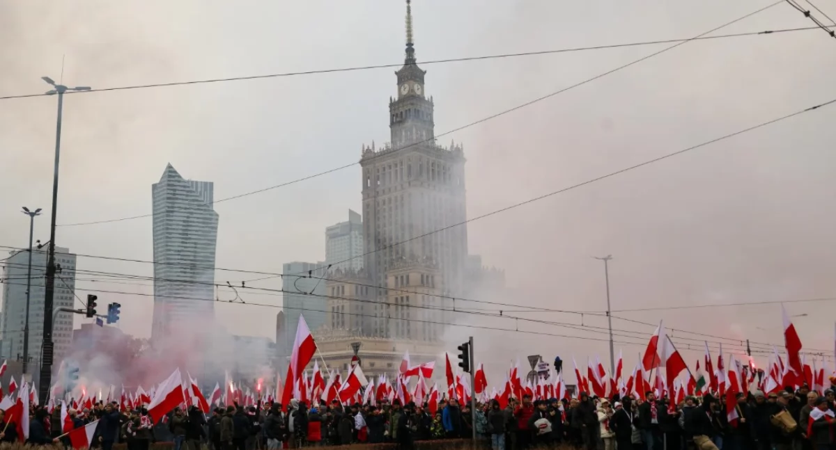 Przez Warszawę przeszło ok. 100 tys. uczestników w Marszu Niepodległości