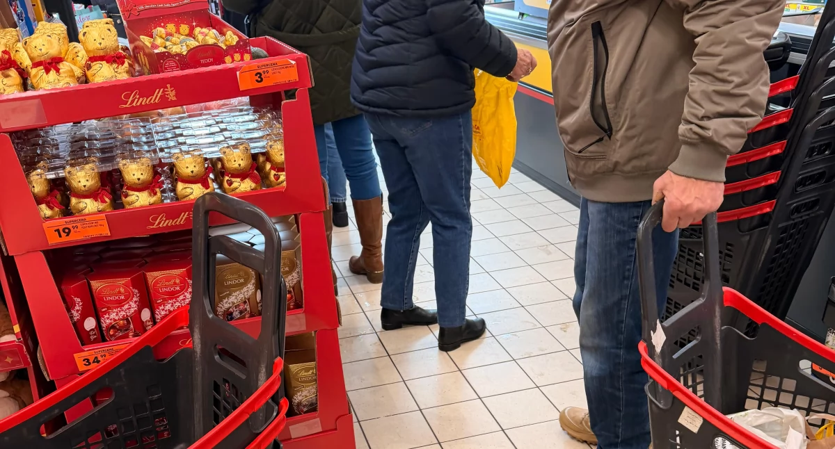 Gigantyczna kara dla Biedronki za „zwrot 100 proc. na voucher”