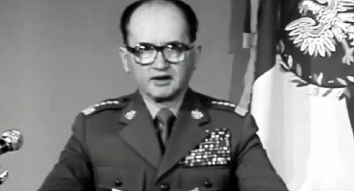 13 grudnia 1981 r. władze wprowadziły w Polsce stan wojenny