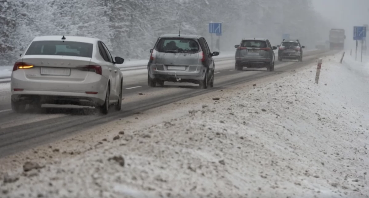 Błoto pośniegowe na drogach. Gdzie jest najgorzej?