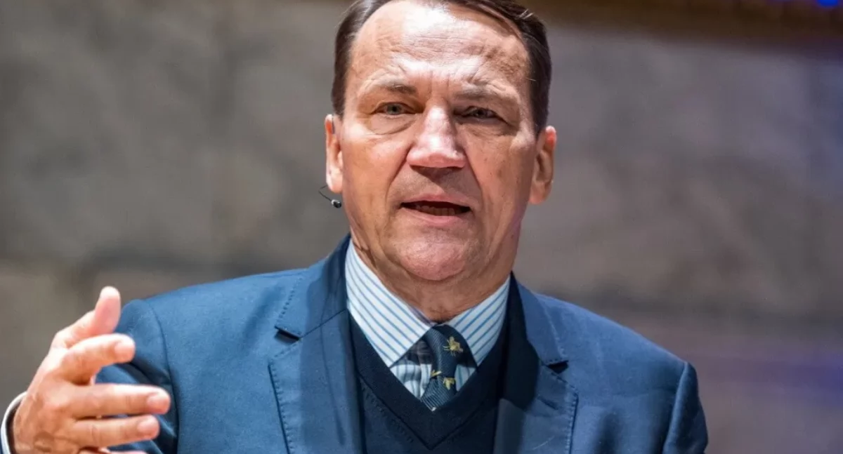 Sikorski w Sejmie: „Nie możemy liczyć na cud – Polska musi działać”