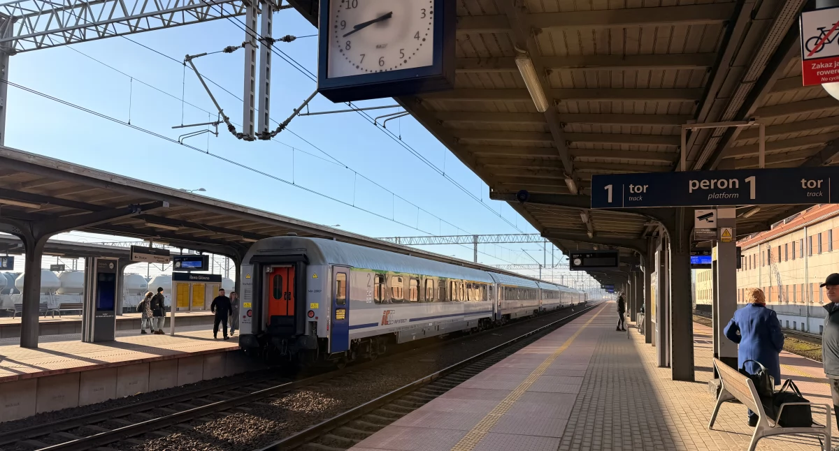 Nowy rozkład jazdy PKP: więcej kursów, ale też spore utrudnienia