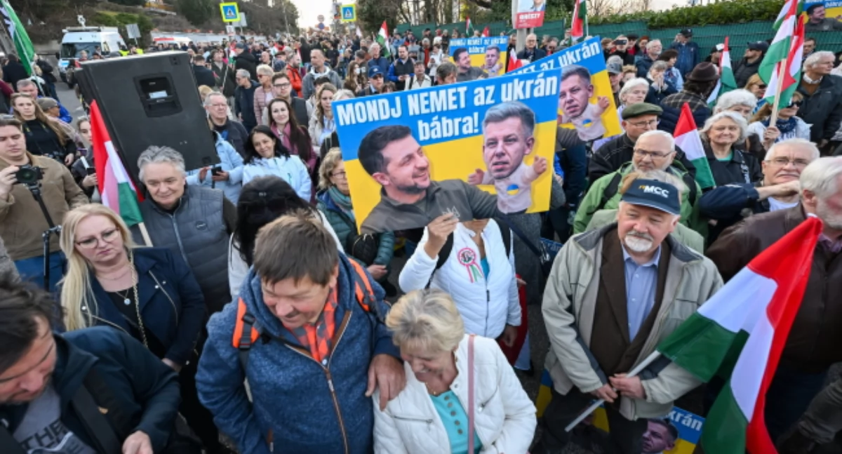 Budapeszt w cieniu plakatów: kampania Orbana staje się wizualną bitwą o wybory