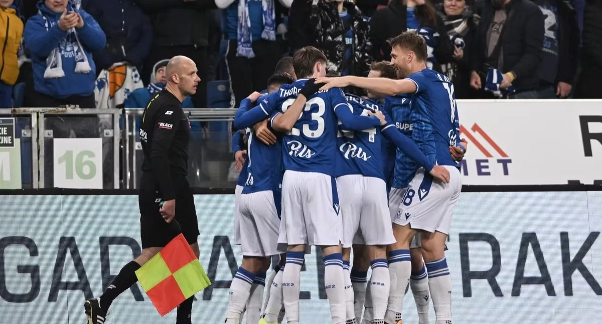 Jagiellonia nie przełamuje Lecha, Górnik goni w tabeli – wielkanocne emocje w ekstraklasie