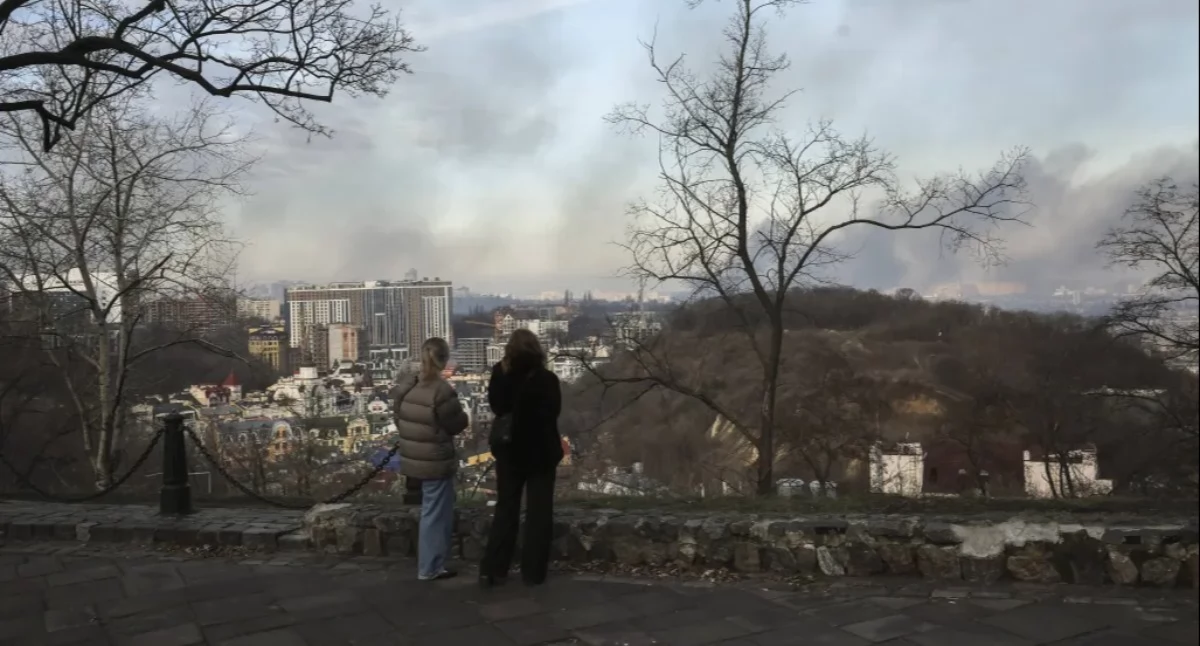 Zmasowany rosyjski atak na Kijów. Są ofiary
