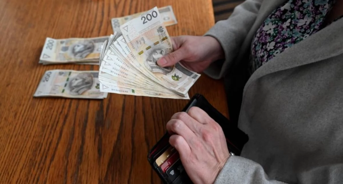 Większość Polaków chce zrównania wieku emerytalnego kobiet i mężczyzn?