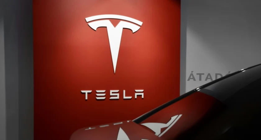 Tesla zabija swoje legendy?
