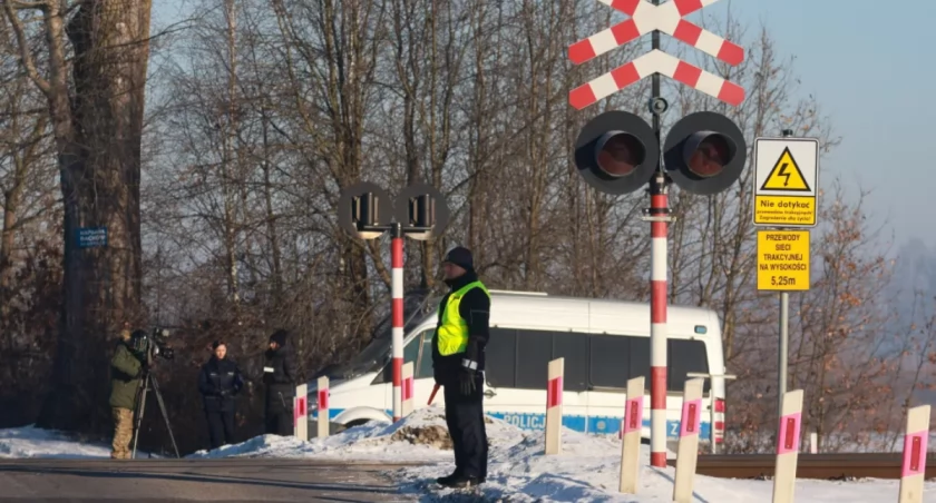 Ukrył się między wagonami z ropą