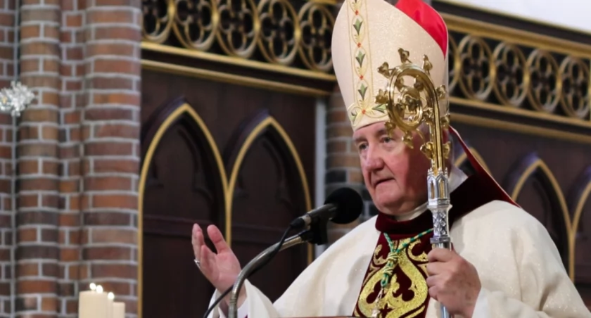 Dramat suszy i niezwykła prośba biskupa. Wierni ruszyli do modlitwy