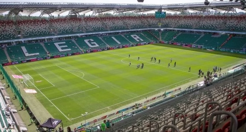 Upadek czy ocalenie? Legia i Widzew w meczu o wszystko