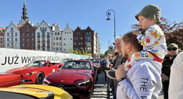 Elbląg: Kabriolety na Starym Mieście. Inauguracja sezonu Cabrio Warmia i Mazury [ZDJĘCIA]