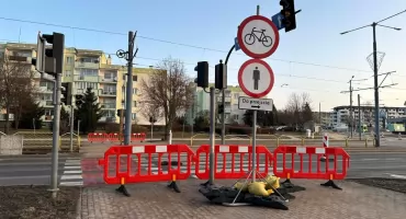Tymczasowe zmiany w komunikacji miejskiej. Autobusy zamiast tramwajów