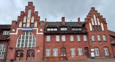 Dworzec w Braniewie po remoncie ma być siedzibą służb