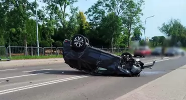 Dacia dachowała, Audi wypadło z jezdni